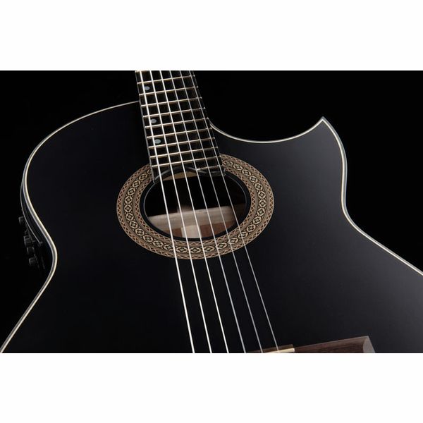 Hanika la boutique Custom