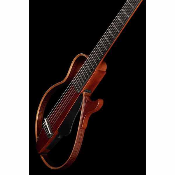 Yamaha SLG200NW