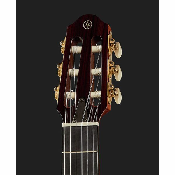 Yamaha SLG200NW