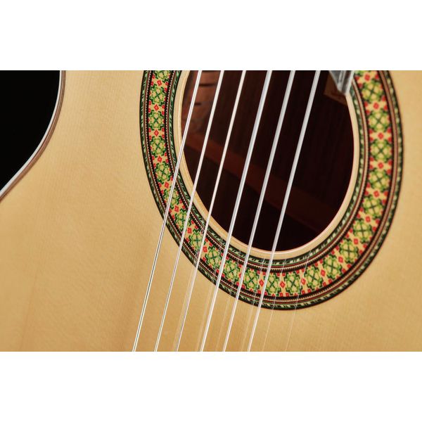 Alhambra 7P A Incl Gig Bag