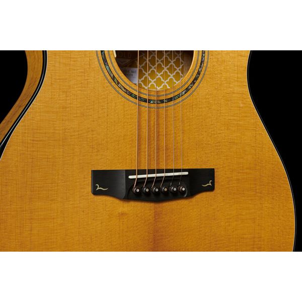 Cort Edge