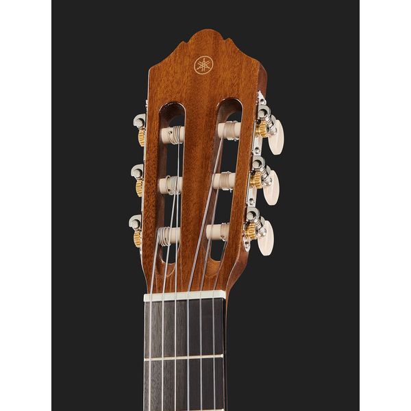 Yamaha C40 III