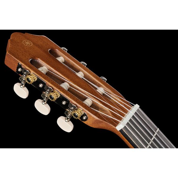 Yamaha C40 III