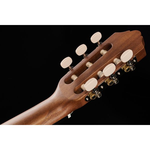 Yamaha C40 III