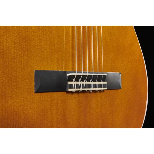 Yamaha C40 III