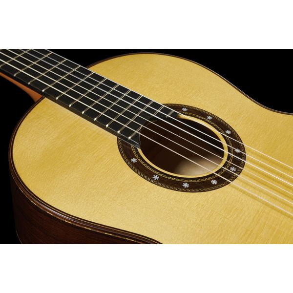Amalio Burguet Aniversario Spruce W Case