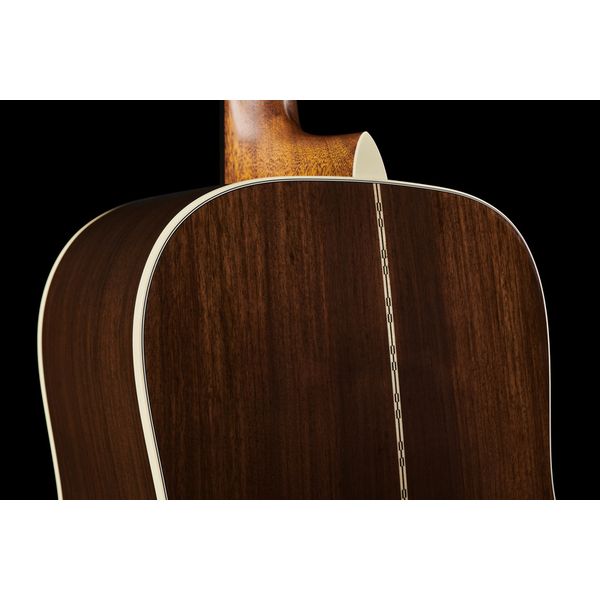 Martin Guitar D-28