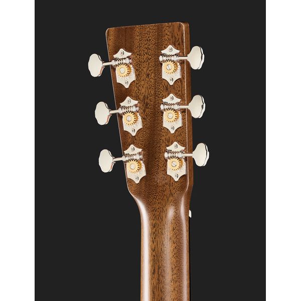 Martin Guitar SC-18E