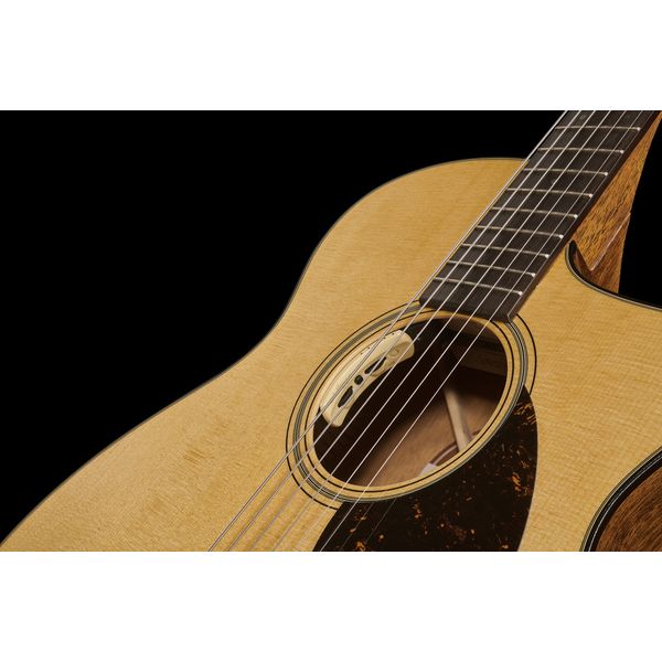 Martin Guitar SC-18E