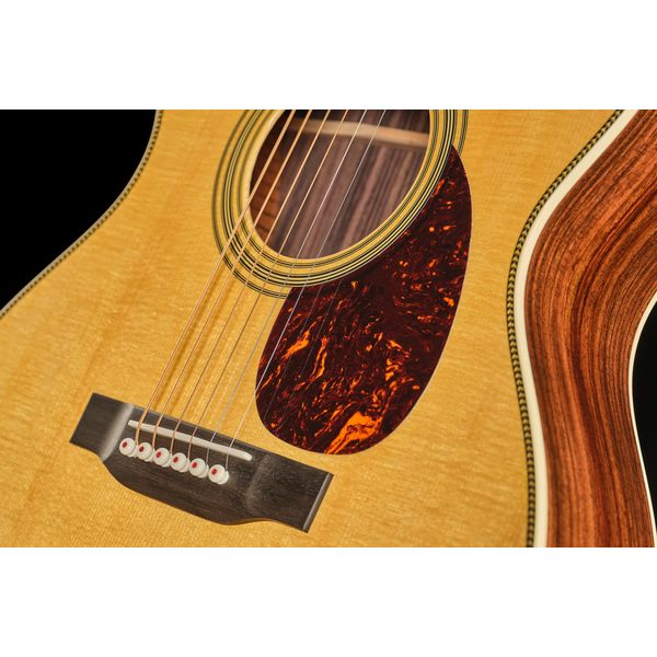 Martin Guitar OM28
