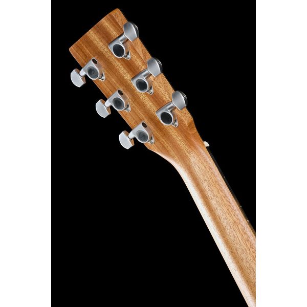 Martin Guitar OMC-10E Modern