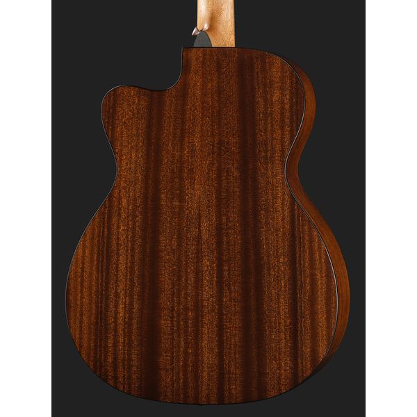 Martin Guitar OMC-10E Modern