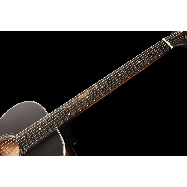 Maton Troubadour Traditional