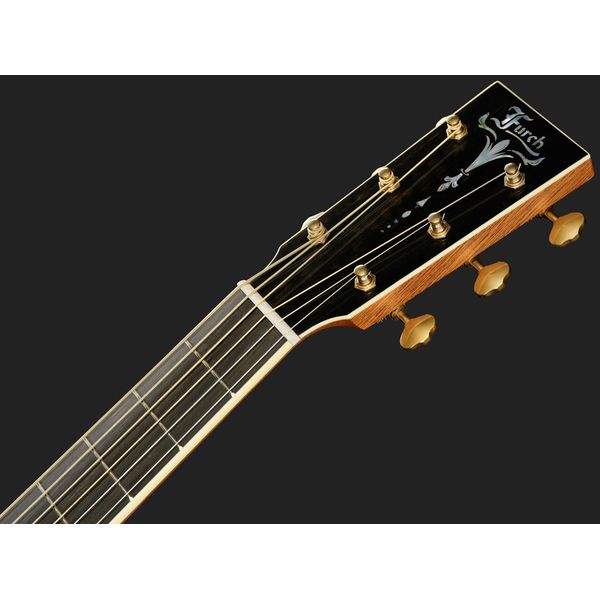 Furch 2 OOMs-SM a w case