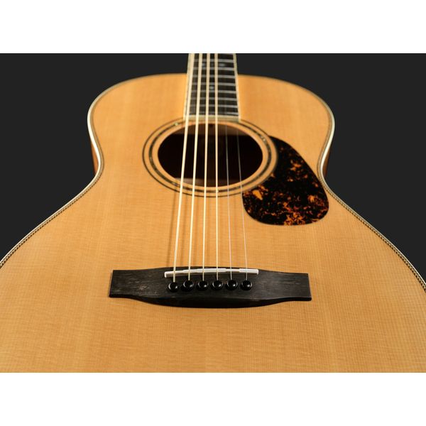 Furch 2 OOMs-SM a w case