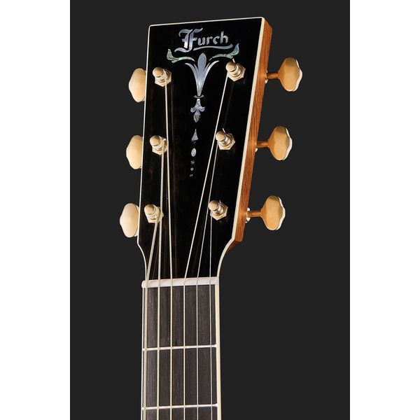 Furch 2 OOMs-SM a w case