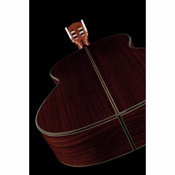 Amalio Burguet 2M Cedar W Case