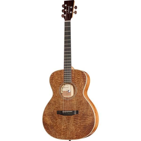 Test Lakewood M-15 Custom 5: grand concert acajou naturel avec micro