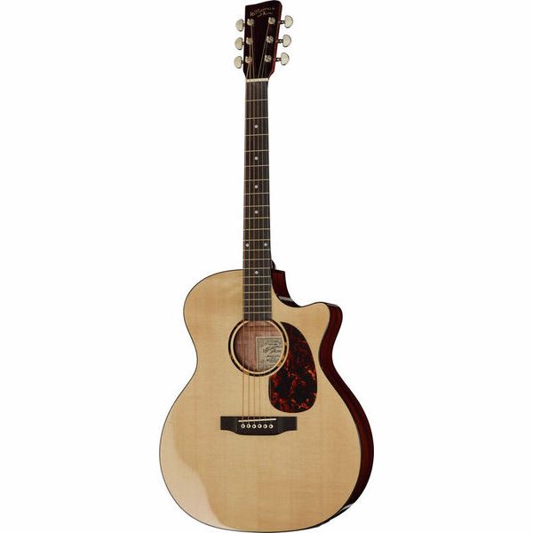 Test Recording King RGA-G6-CFE5: guitare acoustique 000 avec préampli