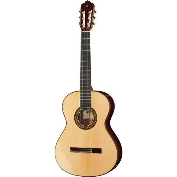 Test Alhambra 7P A Incl Gig Bag: guitare classique en palissandre