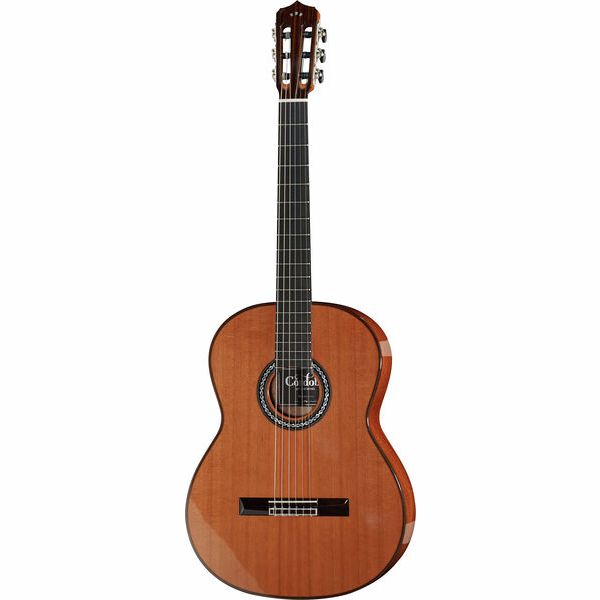 Test Cordoba C 9 Crossover Cedar: avis complet de la guitare en cèdre
