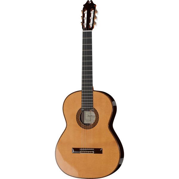 Test complet de la guitare Juan Hernandez Concierto Spruce en épicéa