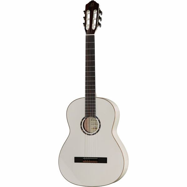 Test Ortega R121SN: avis sur cette guitare classique blanc crème
