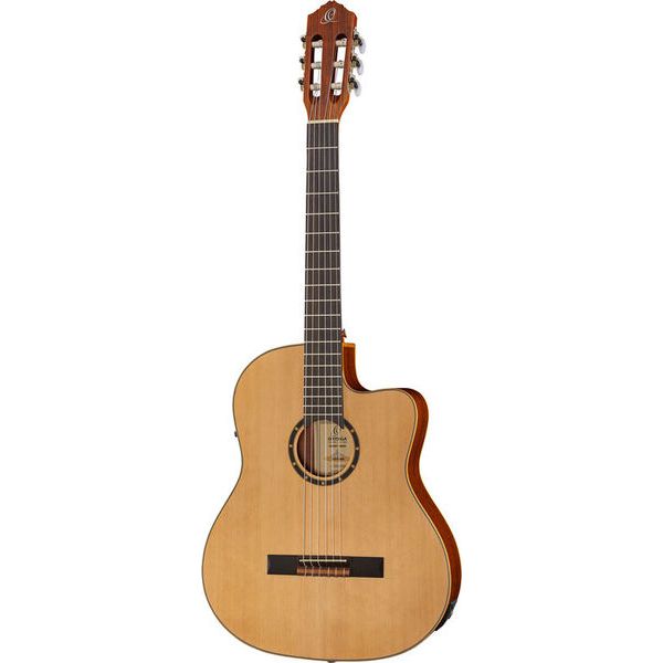 Test Ortega RCE125SN: guitare électro-acoustique polyvalente et abordable