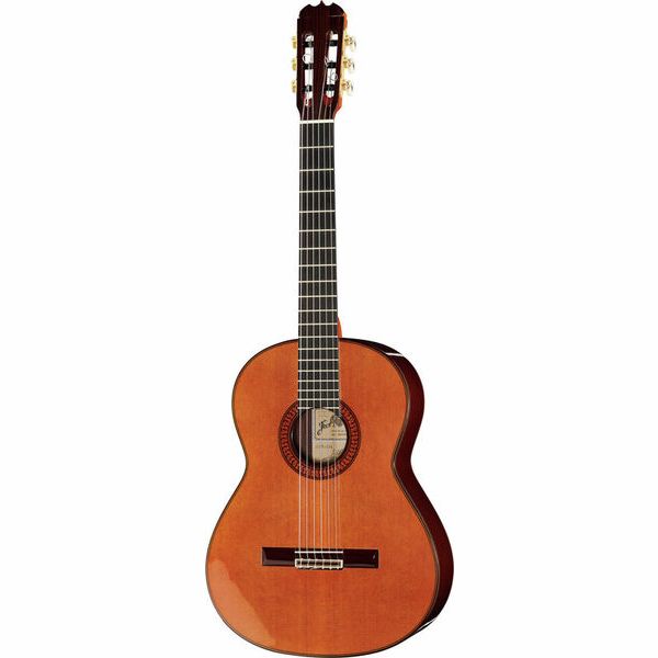 Test Ramirez Tradicional 1A W case: essai guitare classique haut de gamme