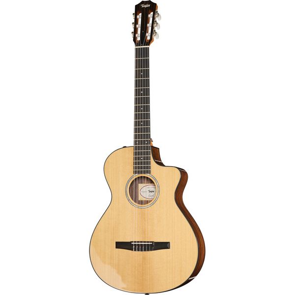 Test Taylor 212ce-N Plus, guitare nylon polyvalente et précise